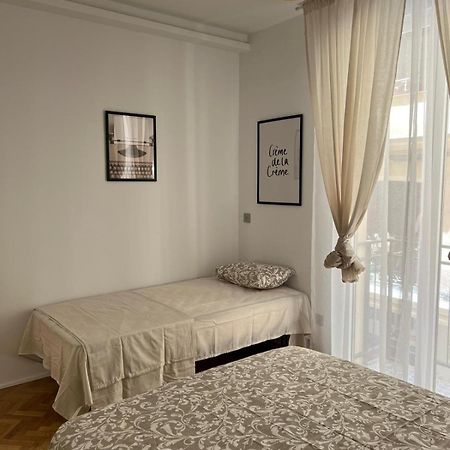 Madrid Apartment Exterior photo