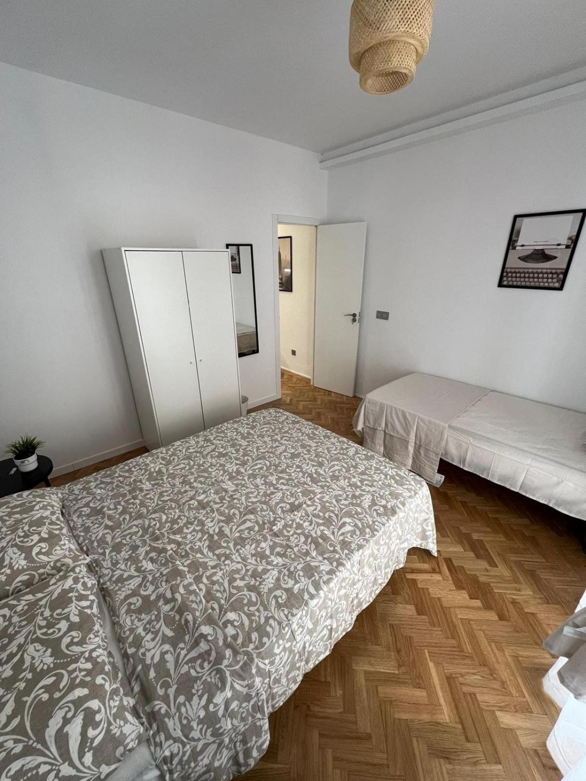 Madrid Apartment Exterior photo
